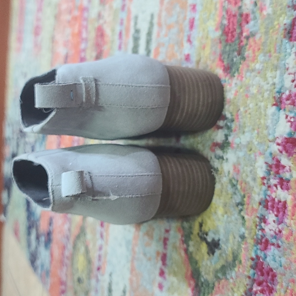 NWOT Tom's Leilani Bootie - Picture 3 of 6